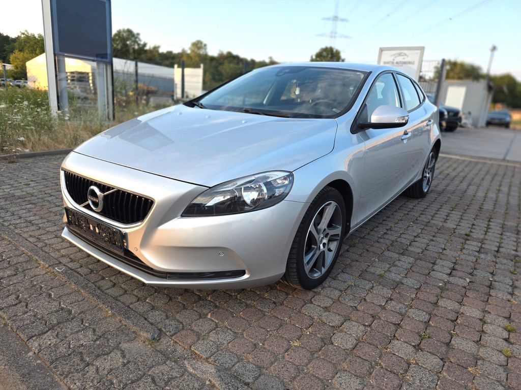 Bild des Angebotes Volvo V40 Kinetic,LED,Navi,PDC,Klimaautomatik