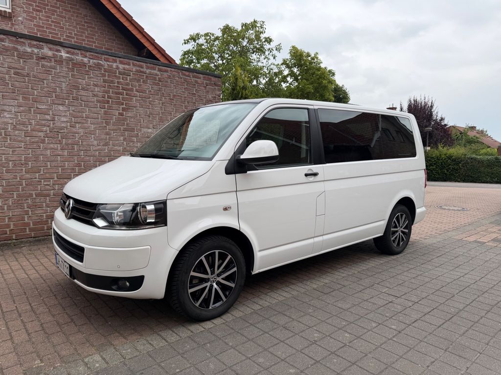 Bild des Angebotes Volkswagen T5 Multivan 2.0 Sehr gepflegt! TÜV neu!