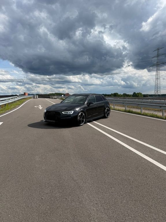 Bild des Angebotes Audi RS3 2.5 TFSI S tronic quattro Sportback -