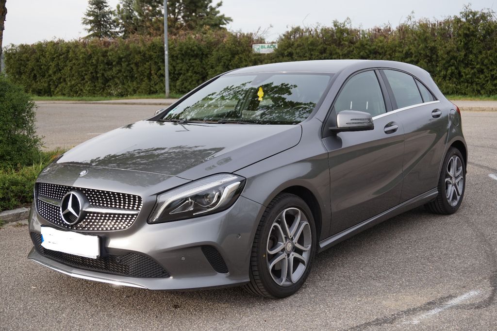 Bild des Angebotes Mercedes-Benz A 180 - Facelift, LED, Navi, 8fach 17 Zoll