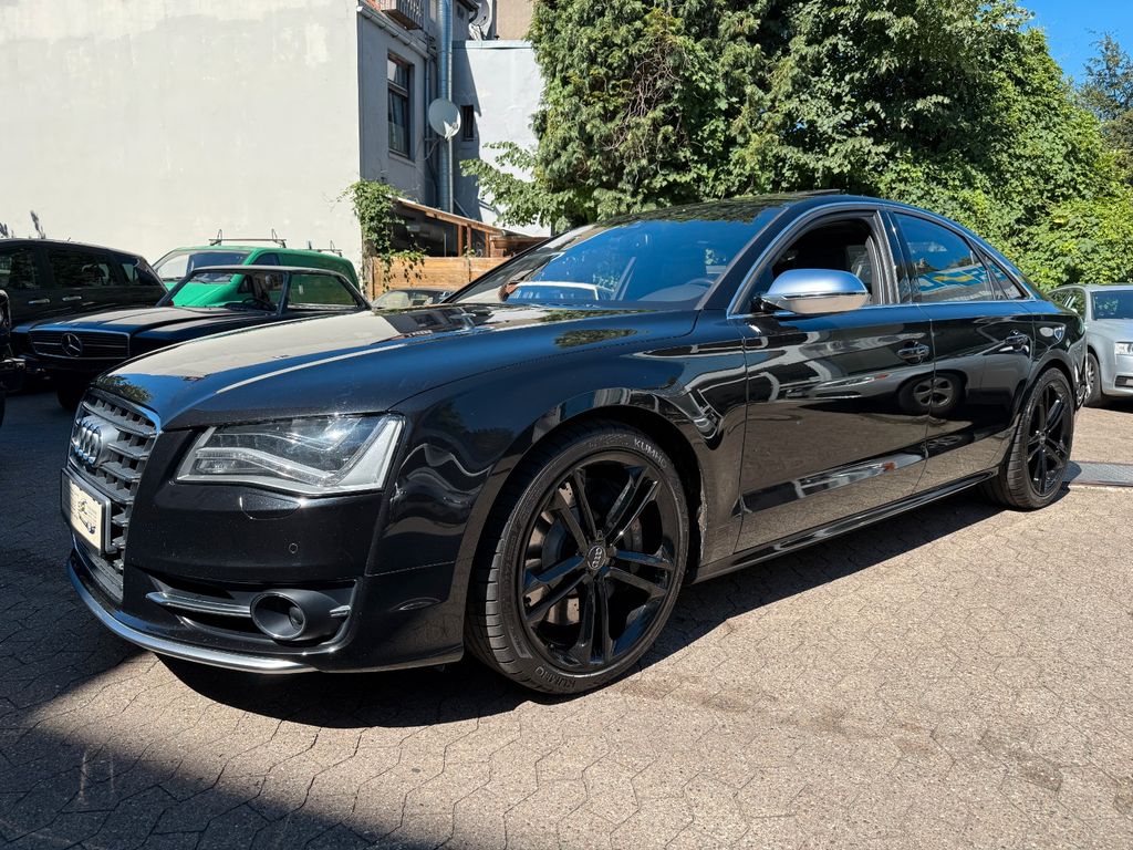 Bild des Angebotes Audi S8 4.0 TFSI quattro, Carbon, 21 Zoll,ACC,3.Hand