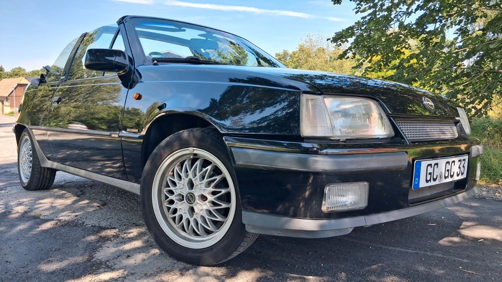Opel Kadett E Cabrio 1.6i Edition bertone