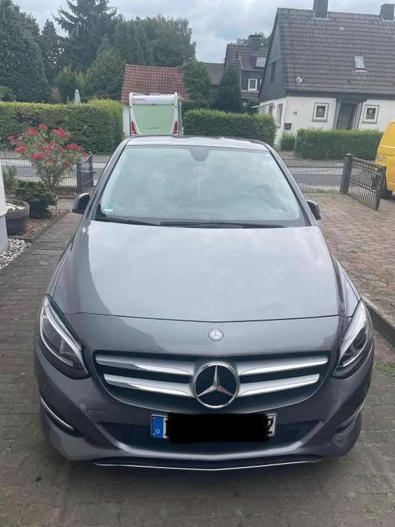 Bild des Angebotes Mercedes-Benz B 200 Urban Grau Metallic