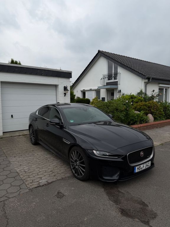 Bild des Angebotes Jaguar XE D180 R-DYNAMIC SE R-DYNAMIC SE