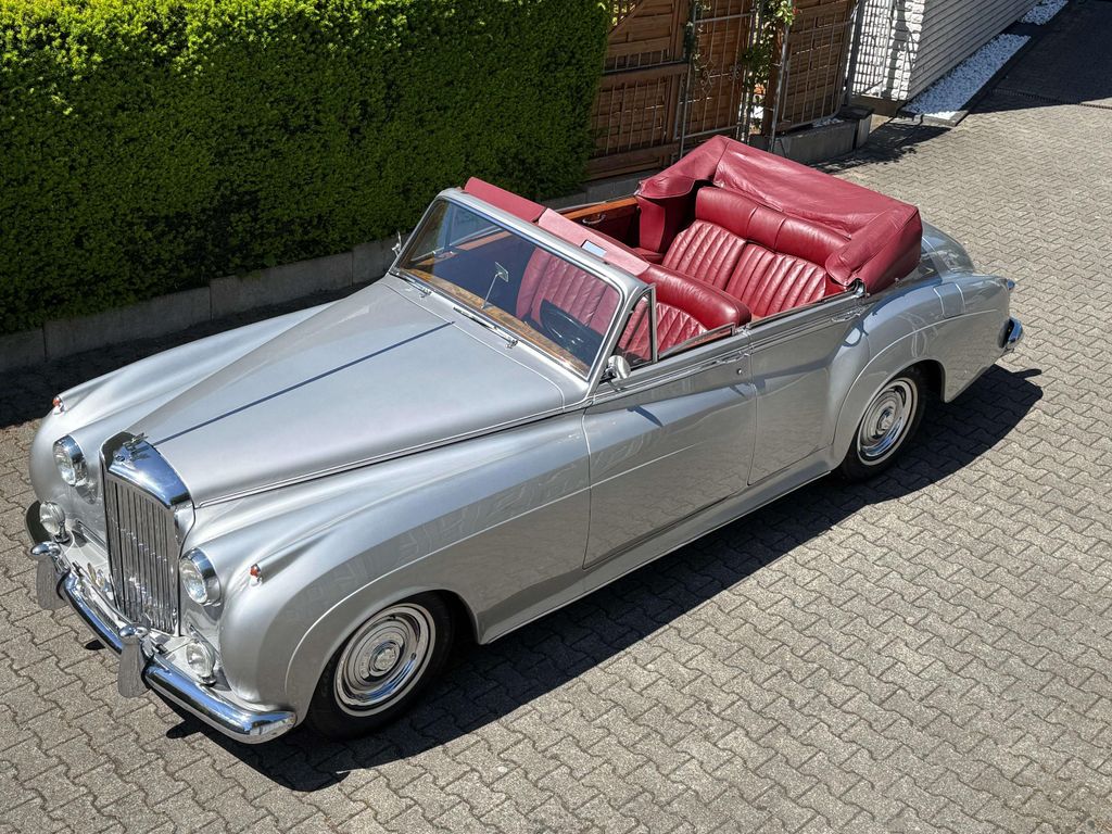 Bild des Angebotes Bentley S1 Cabrio Conversion LHD