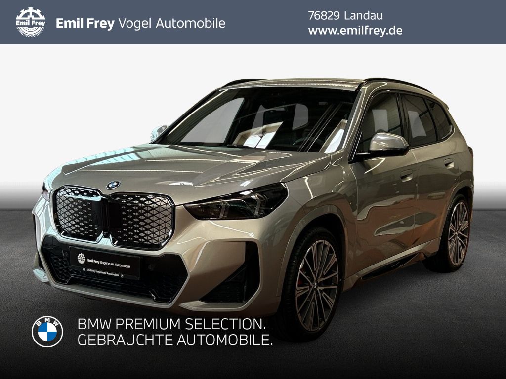 Bild des Angebotes BMW iX1 xDrive30 M Sportpaket 225 kW, 5-türig (Strom