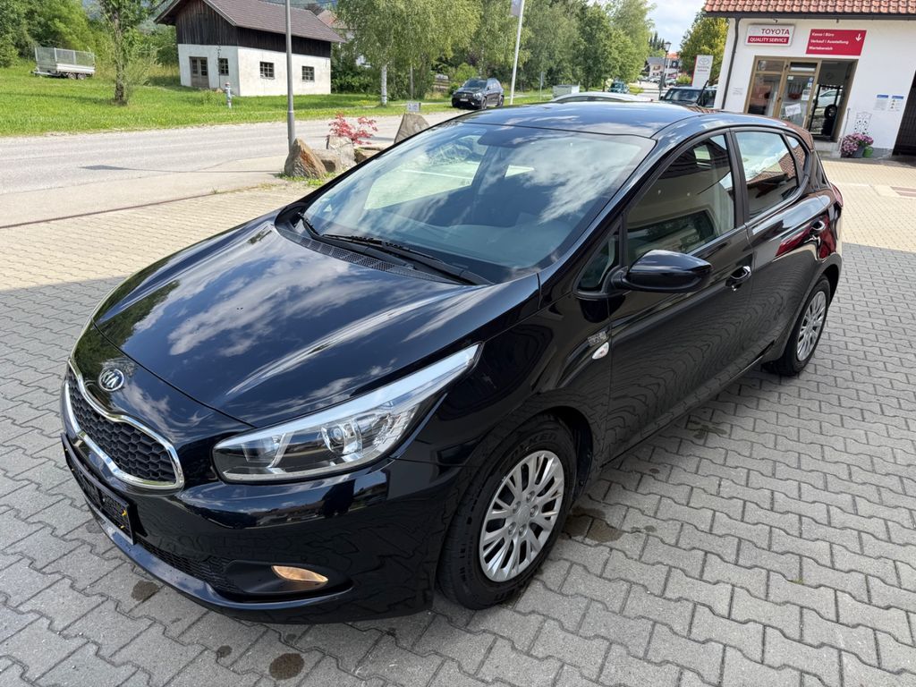 Bild des Angebotes Kia ANDERE Ceed Attract plus.Tüv