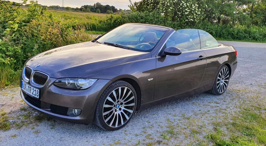 Bild des Angebotes BMW 330i Cabrio - e93