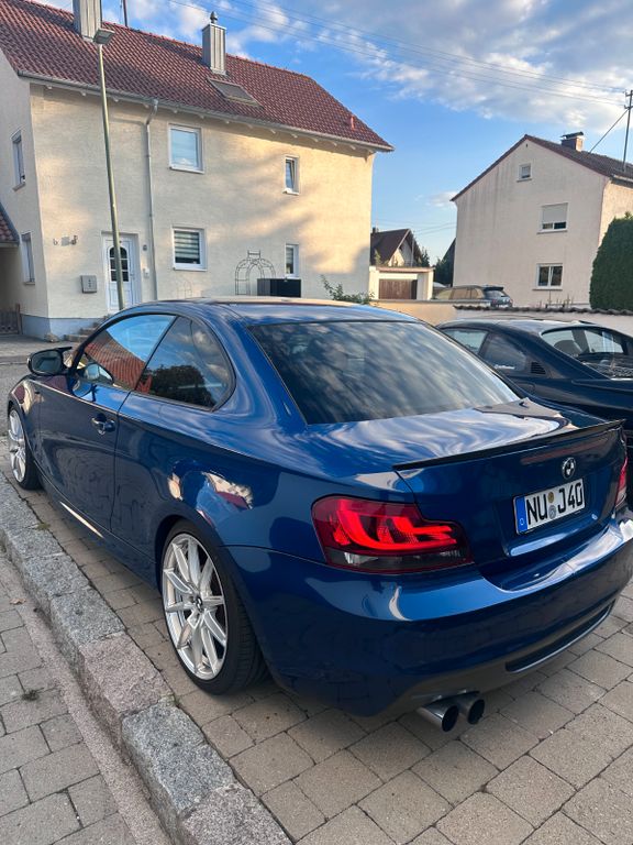 Bild des Angebotes BMW 125i Coupé - M Paket/SCHALTER/M Performance ESD