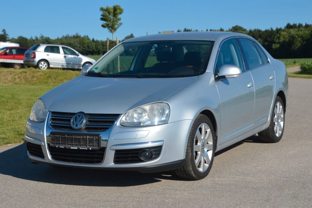 Bild des Angebotes Volkswagen Jetta V Sportline/Automatik/Navi/SZH/Service Neu