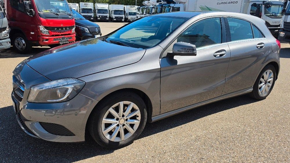 Bild des Angebotes Mercedes-Benz A 180 BlueEfficiency Leder zweifarbig Automatik