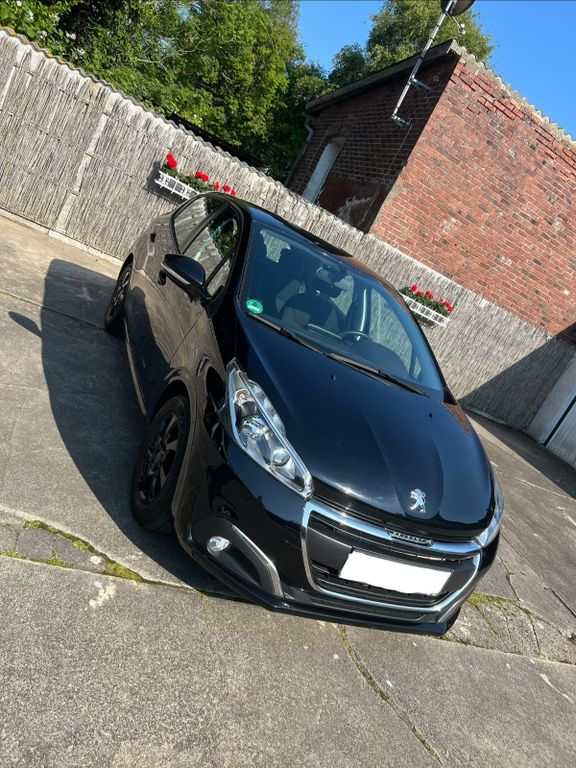 Peugeot 208 Active TÜV Neu/SHZ/5 Türen/Klima