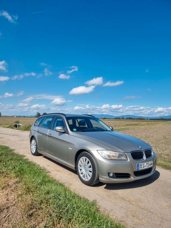 Bild des Angebotes BMW 318d Touring -