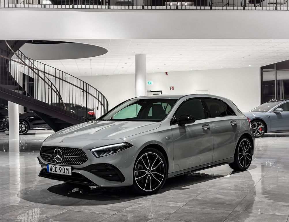 Bild des Angebotes Mercedes-Benz A 250 e AMG 218hp 2026 / Night / Low km