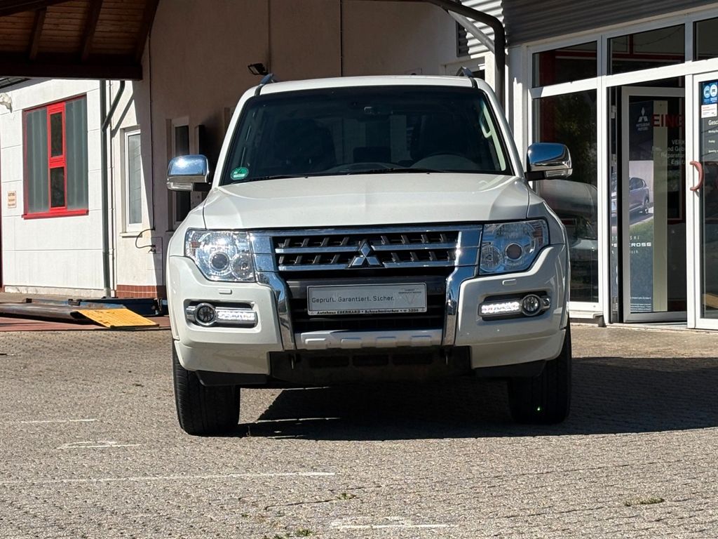 Bild des Angebotes Mitsubishi Pajero 3.2 DI-D Top AHK NAV PANO