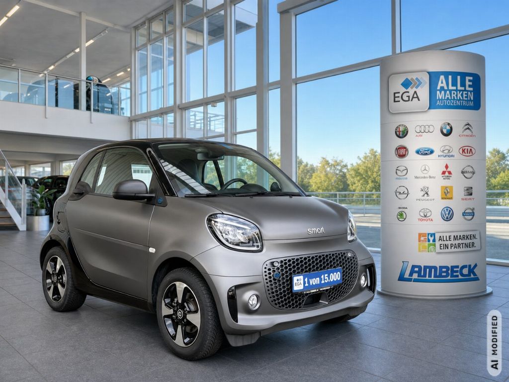Bild des Angebotes Smart ForTwo EQ*EXCLUSIVE*22kW*PANORAMA*MEDIA*SHZ*CAM*