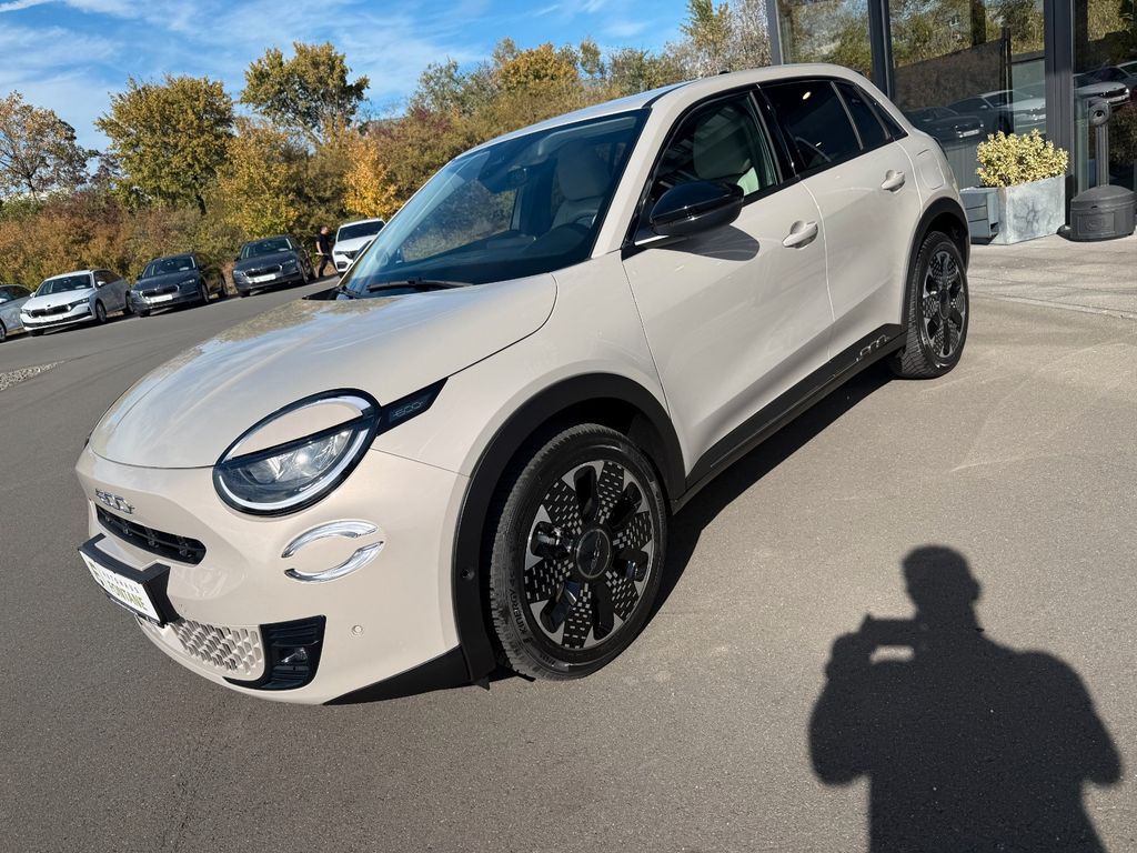Bild des Angebotes Fiat 600e 115kW La Prima Leder Keyless ACC Kamera