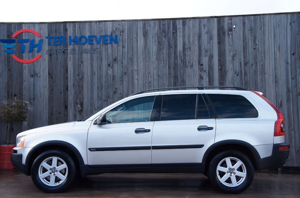 Volvo XC90 D5 AWD 7-Sitzer Leder Xenon Schiebedach