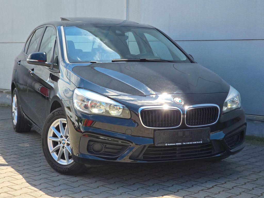 BMW 214d Active Tourer (Panorama/Navi)