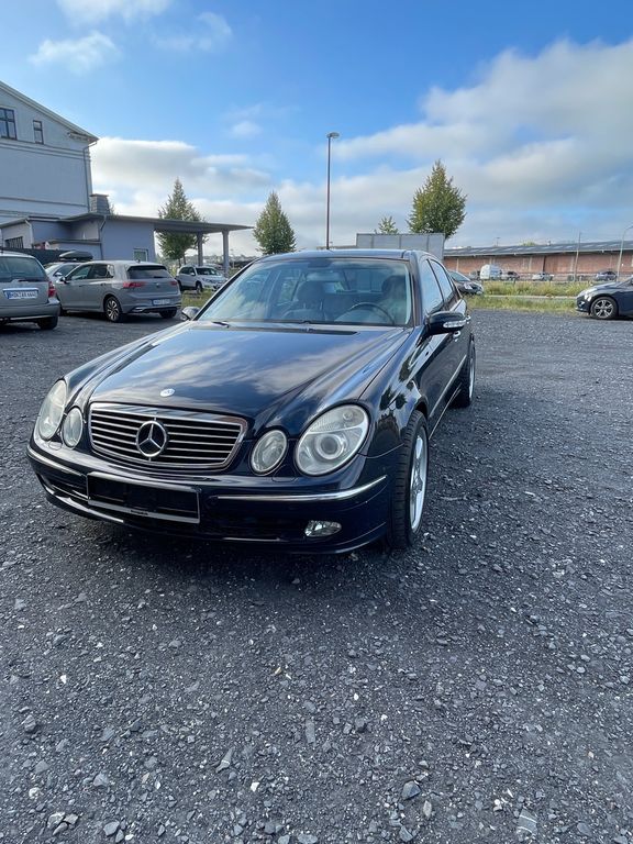 Bild des Angebotes Mercedes-Benz E 500 AVANTGARDE