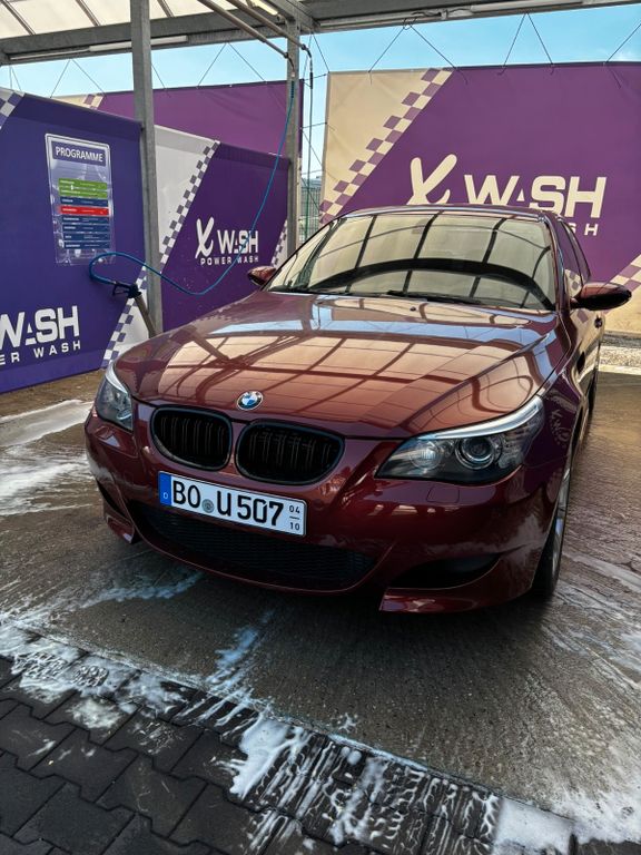 BMW M5 E60 *Neuer Service*