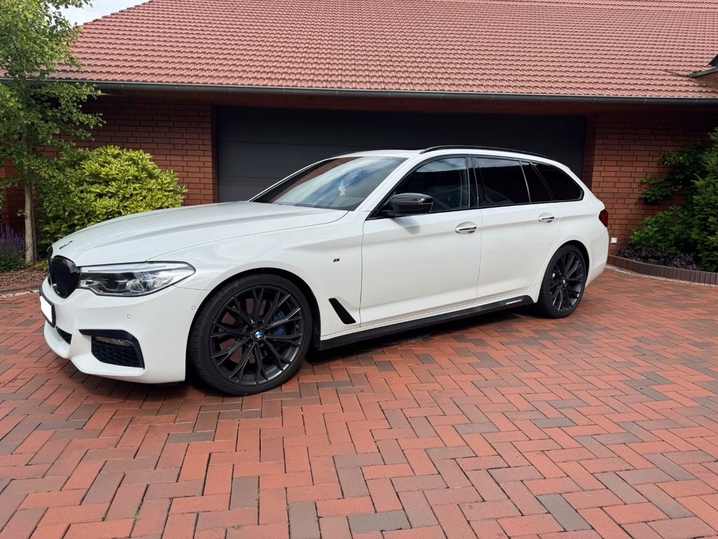 Bild des Angebotes BMW 540d xDrive Touring M SPORT/ACC/HUD/LED/