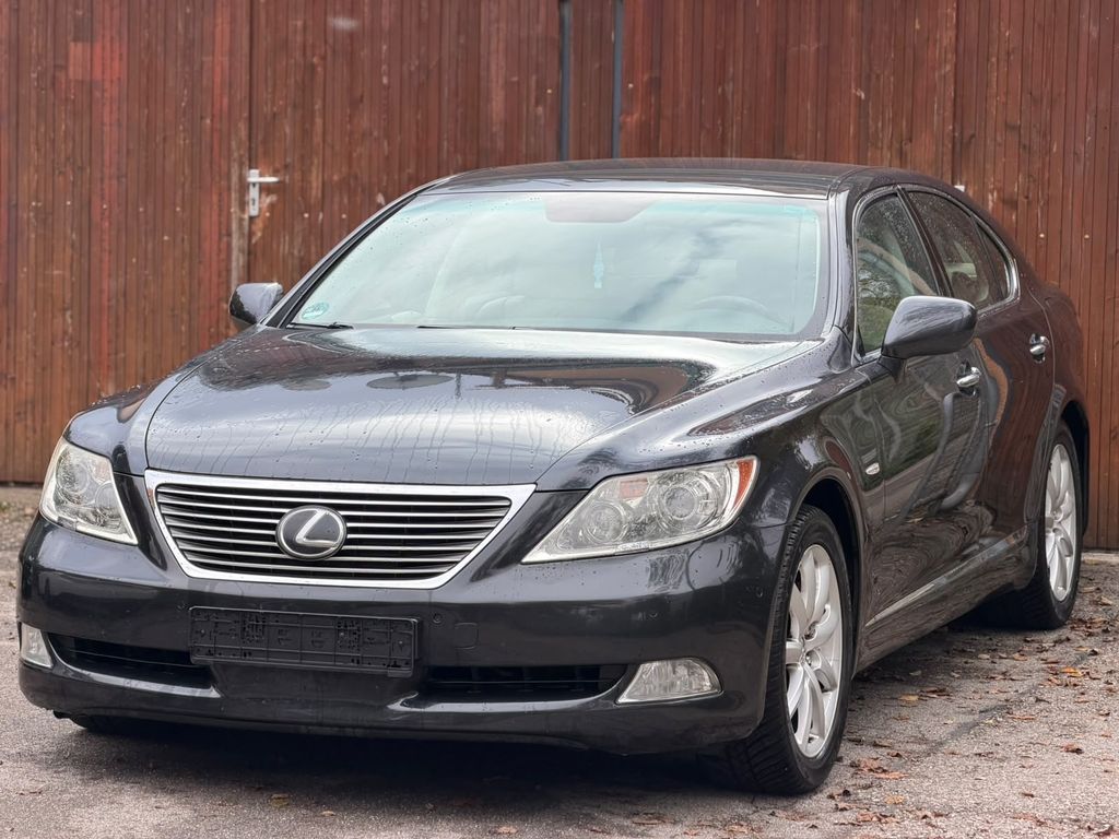 Lexus LS 460/Chaffeur/Softclose/Xenon/VOLL