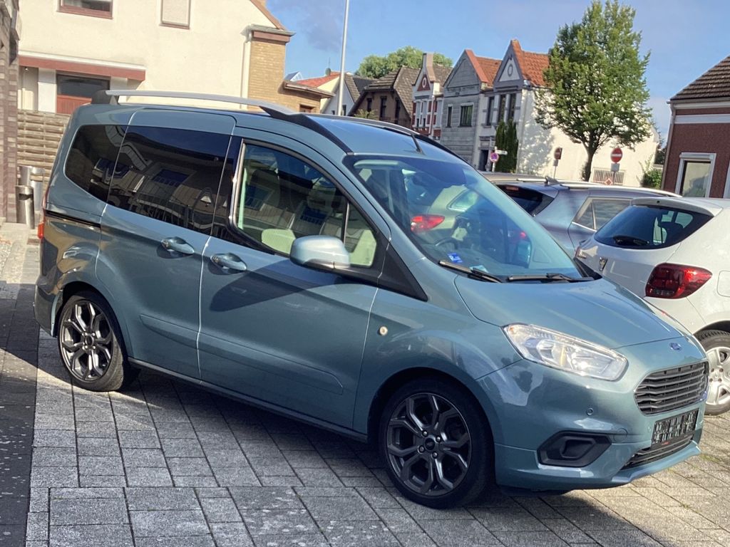 Bild des Angebotes Ford Tourneo Courier Titanium