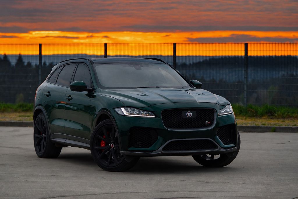 Bild des Angebotes Jaguar F-Pace SVR|HUD DISPL.|ELEKT. AHK.|8-FACH