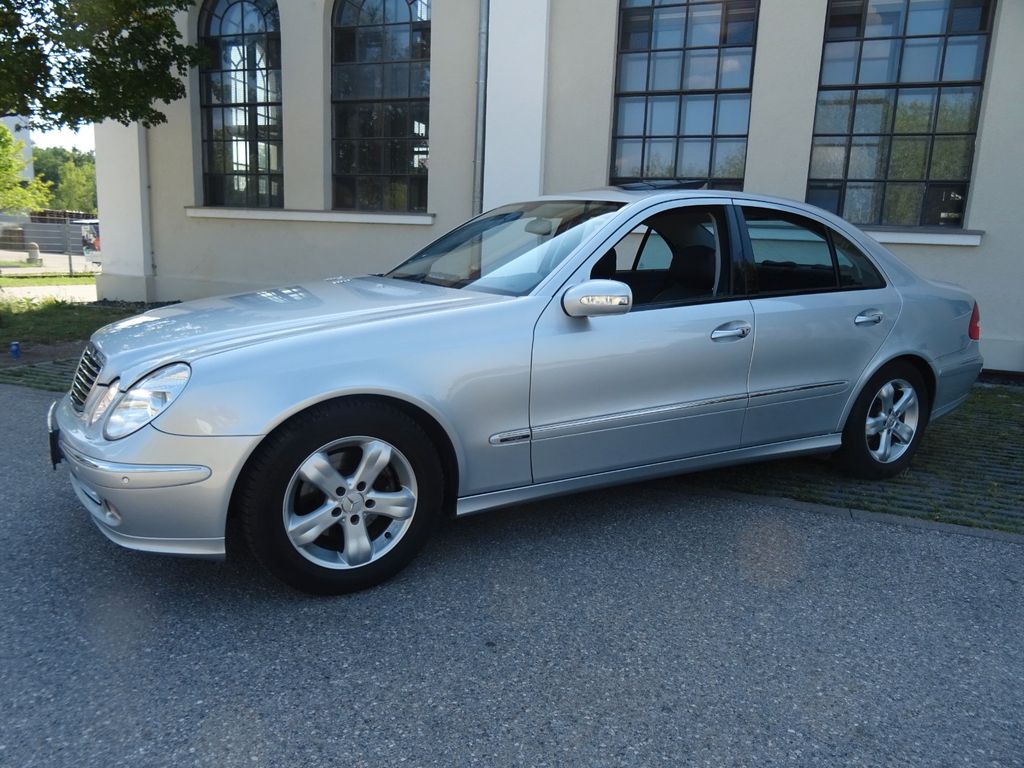 Bild des Angebotes Mercedes-Benz E 320 E Limousine E 320 CDI-wenig km!