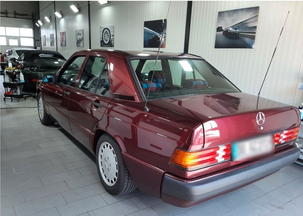 Bild des Angebotes Mercedes-Benz 190 ROSSO AVANTGARDE Klima +el.SD