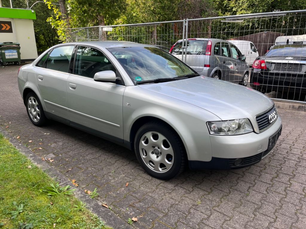 Audi A4 Lim. 2.0 Bremsen+Kupplung+Federn Neu