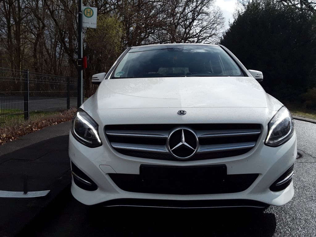 Bild des Angebotes Mercedes-Benz B 180 DCT - AUTOMATIK