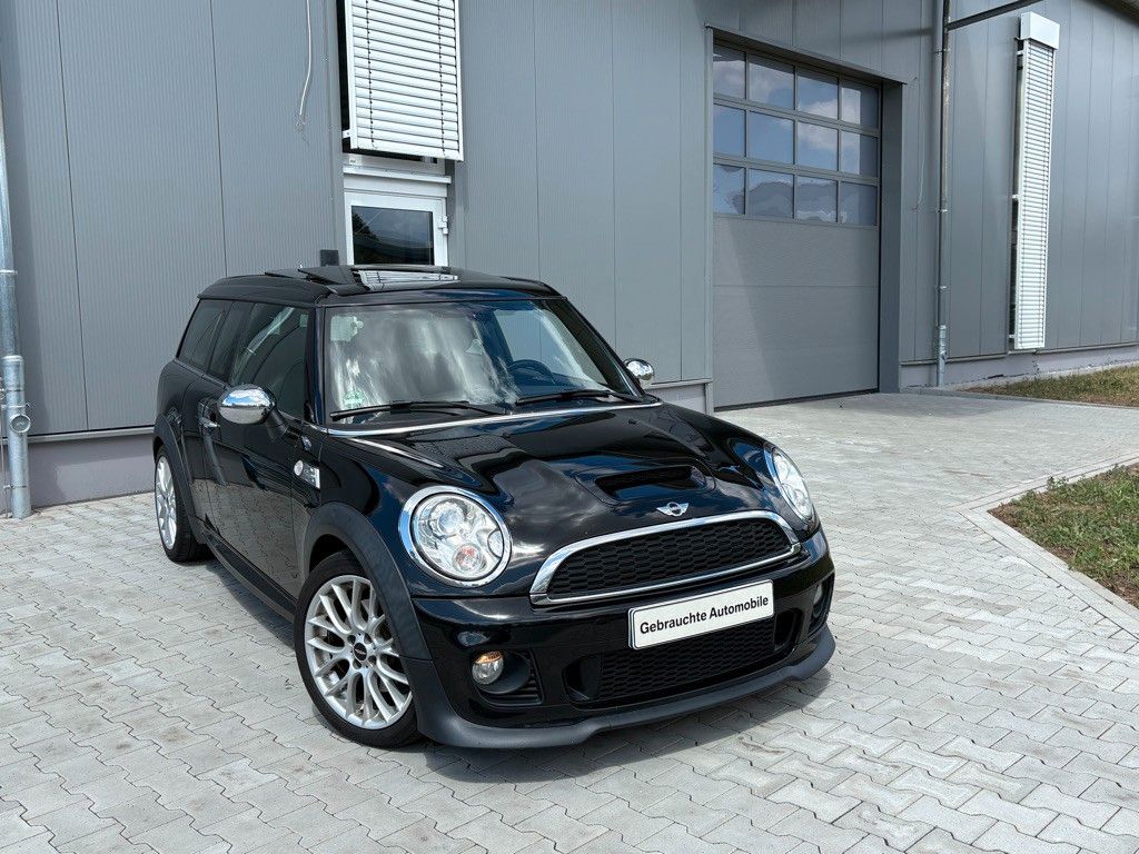 Bild des Angebotes MINI Cooper S Clubman Leder Navi Glasd. Steuerke.neu