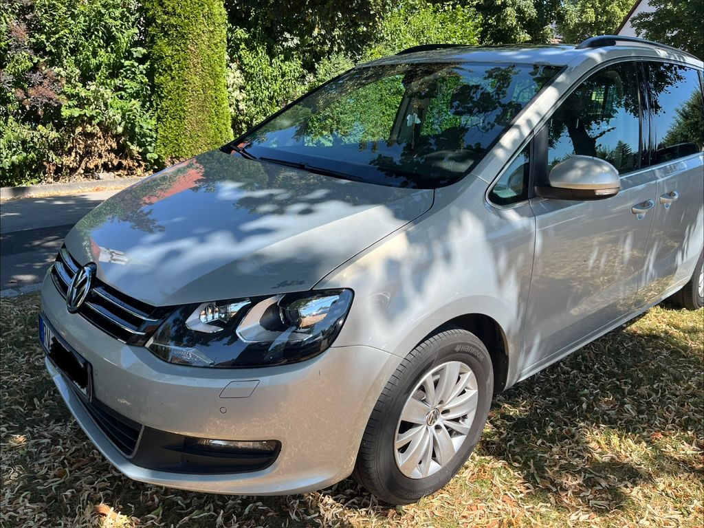 Bild des Angebotes Volkswagen Sharan 2.0 TDI Style Panoramadach, 7 Sitzer,