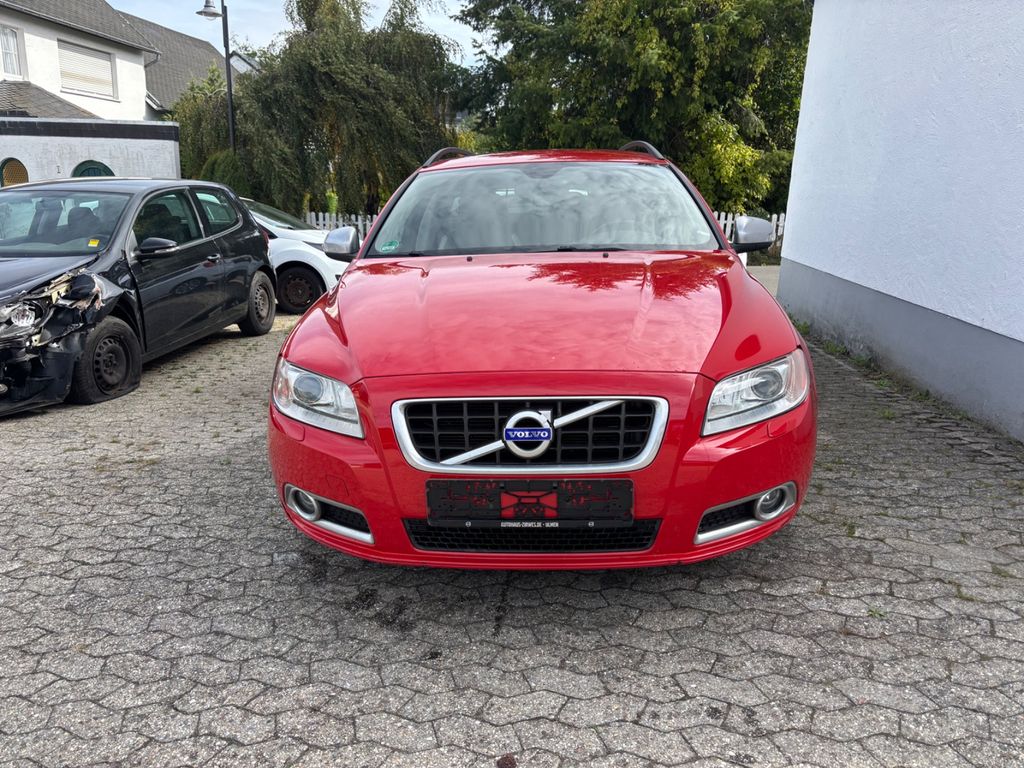 Bild des Angebotes Volvo V70 Kombi Edition R-Design ! Euro5 ! TÜV 12.27