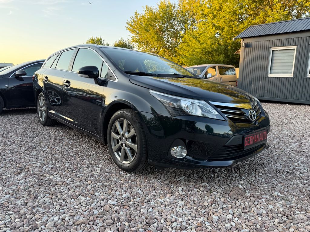 Bild des Angebotes Toyota Avensis Kombi Life 2.2 Navi,Xenon