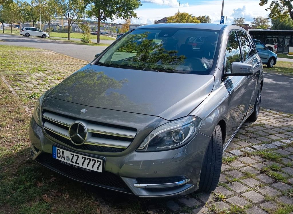 Bild des Angebotes Mercedes-Benz B 220 CDI  Sportpaket AHK