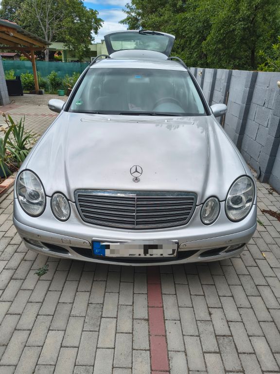 Bild des Angebotes Mercedes-Benz E 240 4MATIC T CLASSIC Classic