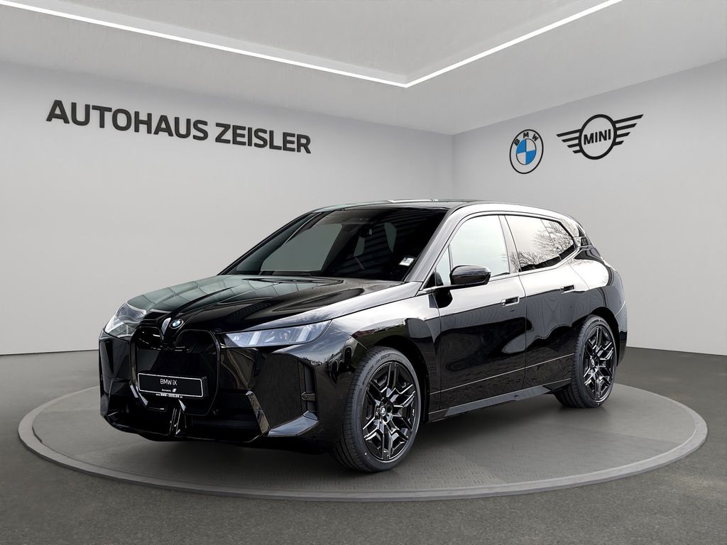 BMW iX xDrive45 M Sport Pro 22"LM AHK Glasdach Sitzl