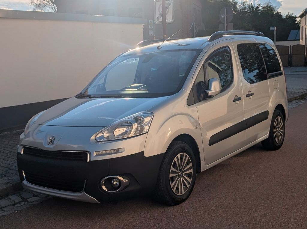 Bild des Angebotes Peugeot Partner Tepee Tepee Active e-HDI FAP 92 1.6 ...