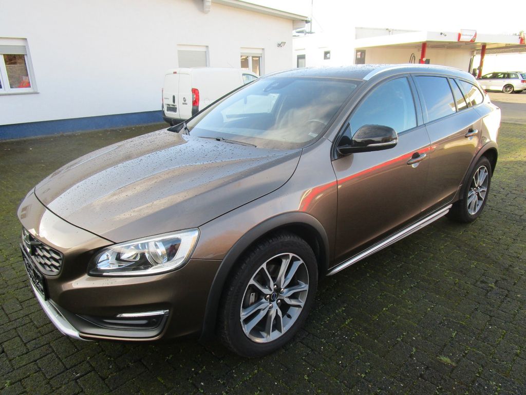 Bild des Angebotes Volvo V60 Cross Country Leder,Navi erst 99000TKM