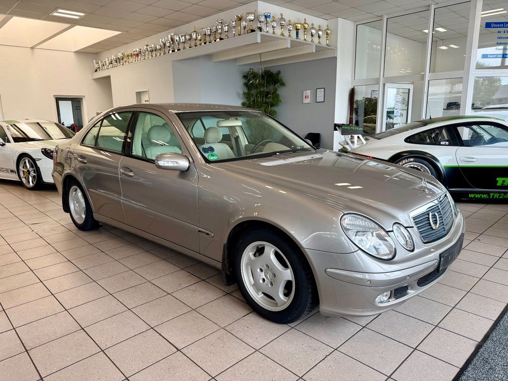Bild des Angebotes Mercedes-Benz E 200 Classic