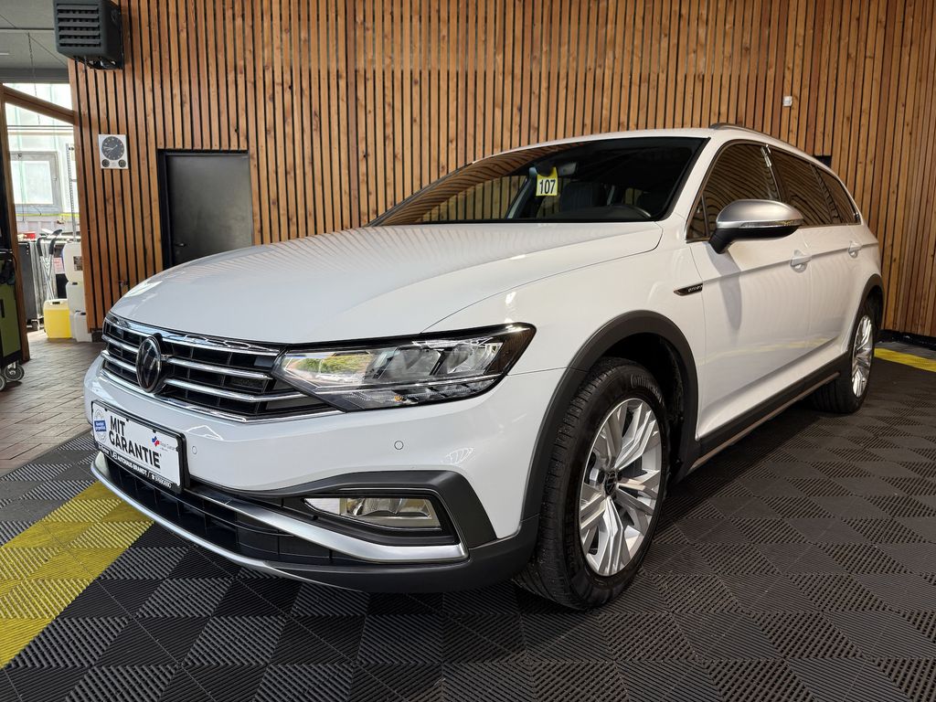 Volkswagen Passat Alltrack TDI 4M DSG Navi*Pano*AHK*Virtual