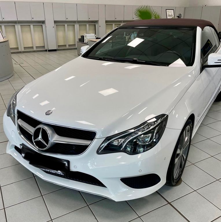 Bild des Angebotes Mercedes-Benz E250 Cabrio Facelift LED Harman Kardon Leder