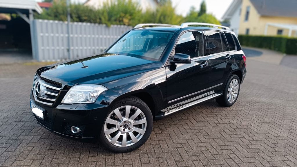 Bild des Angebotes Mercedes-Benz GLK 350 4MATIC / Leder / AHK / 8-fach bereift