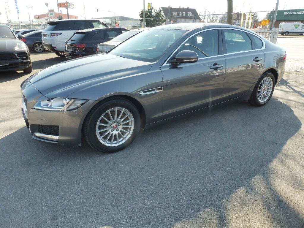 Bild des Angebotes Jaguar XF Prestige 2.0 D AWD NAVI Bi-Xenon