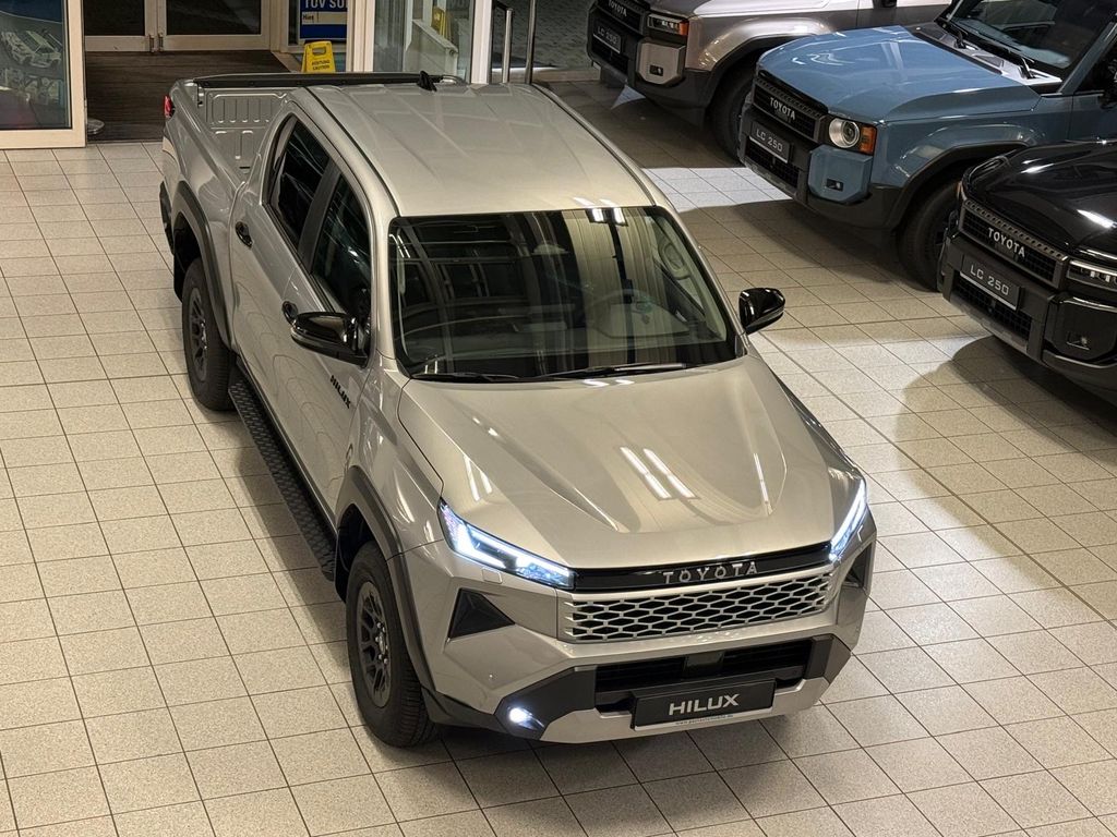 Bild des Angebotes Toyota HILUX 4x4 DOUBLE CAB-ACTIVE-MOD. 2027-MILD HYB.-