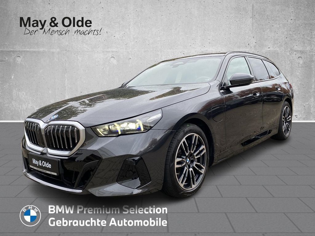 Bild des Angebotes BMW 550 e xDrive Touring M Sport HUD AHK Pano B&W So