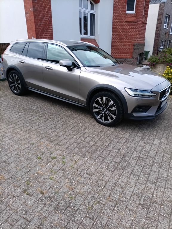 Bild des Angebotes Volvo V60 Cross Country D4 AWD Geartronic -